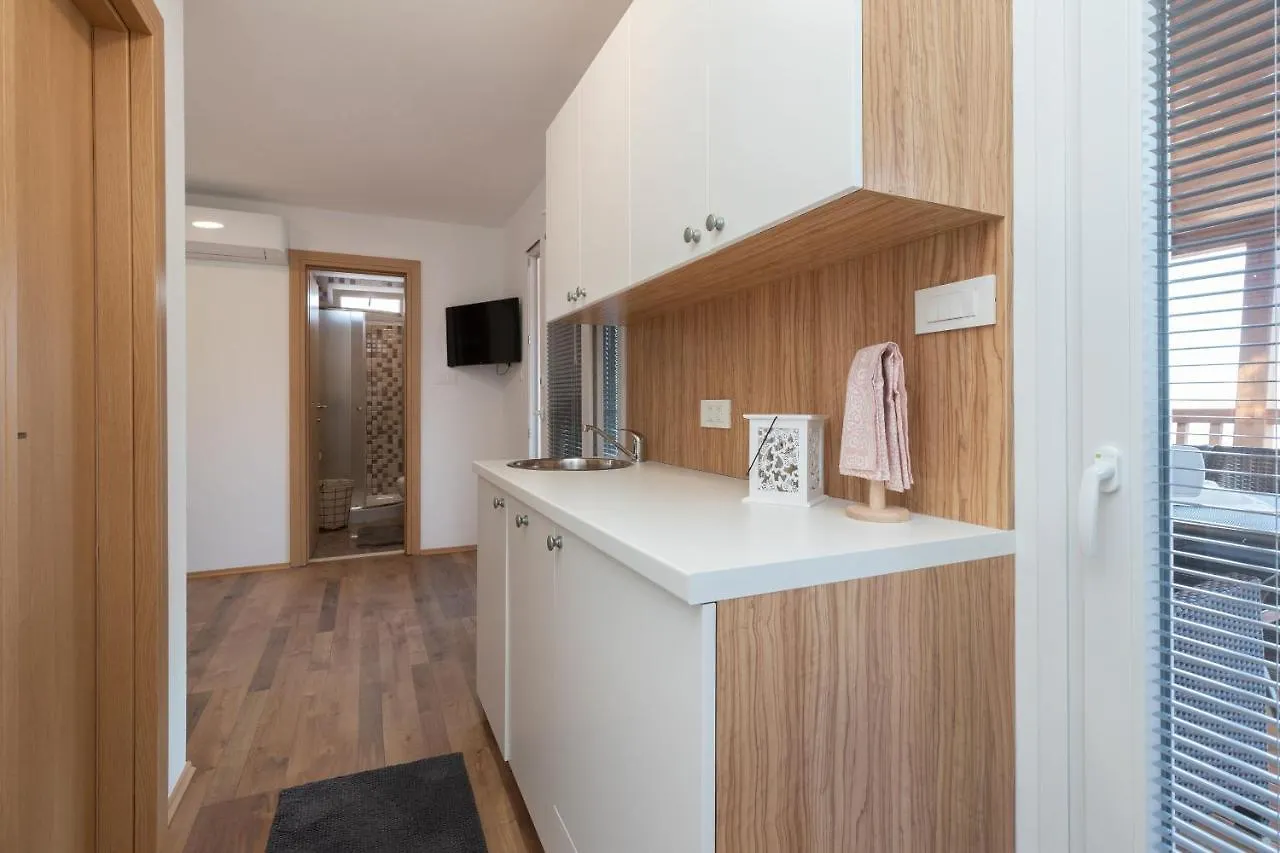 Pašman Mobile Home Sea Shell