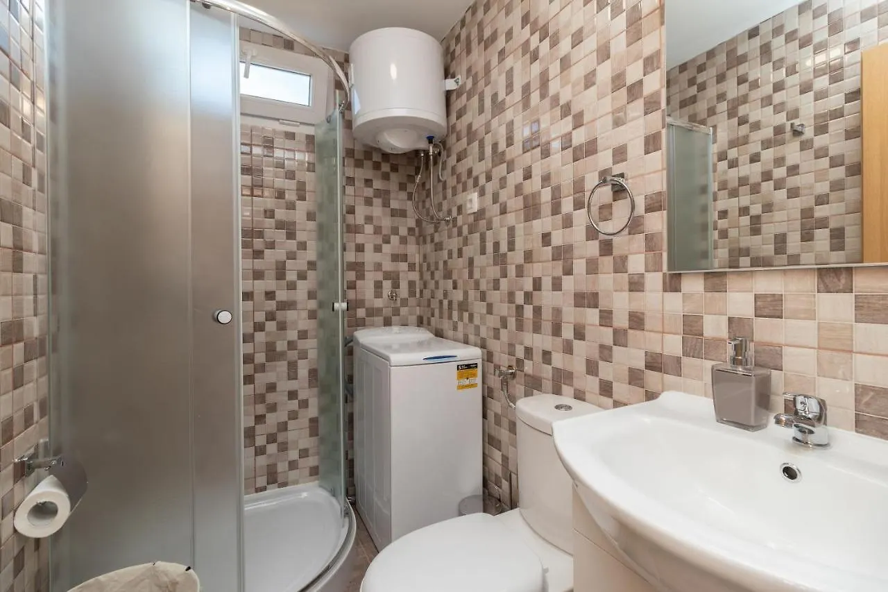 בית נופש Pašman Mobile Home Sea Shell קרואטיה